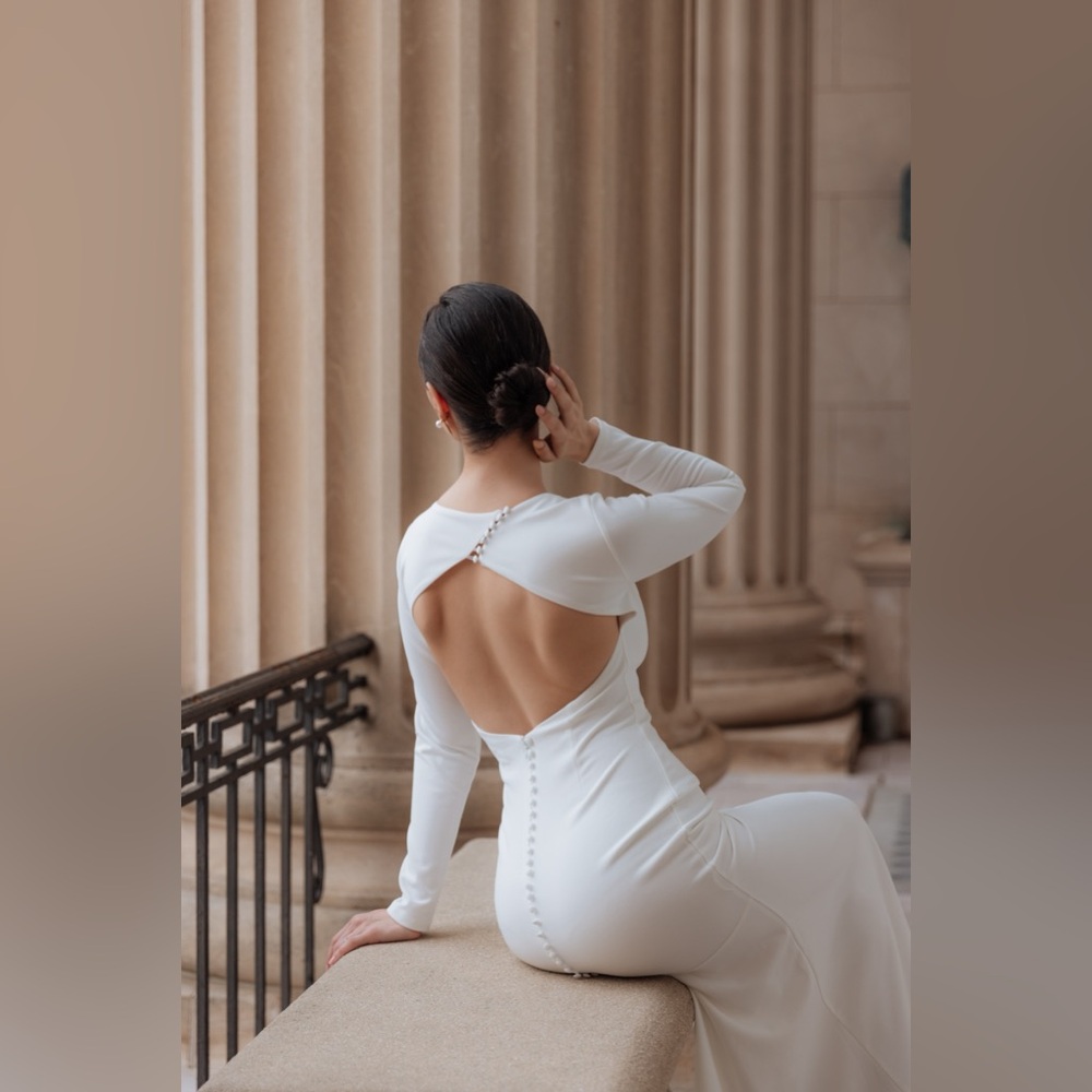 Lulu's White Backless Long Sleeve Dress